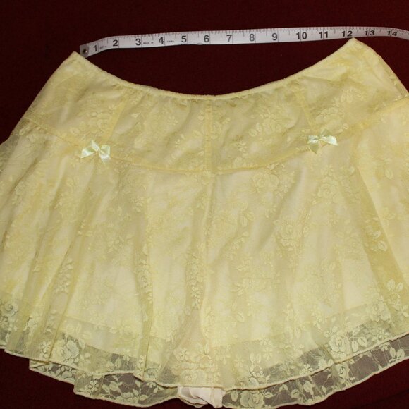 3 for $10 Ruffle Mini Skirt/Skort Size Medium - Picture 11 of 14